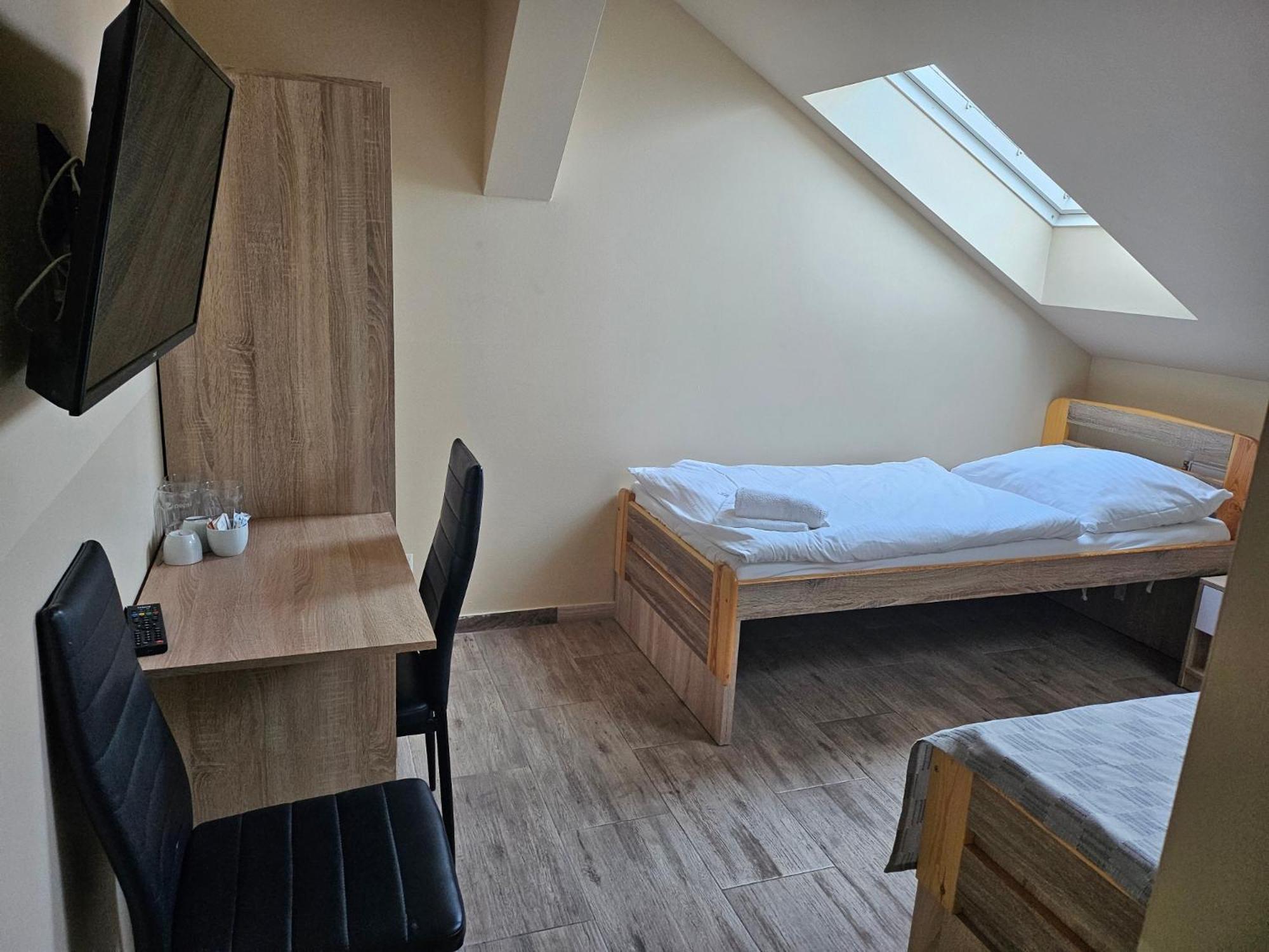 Hotel Taurus Ostrava Extérieur photo